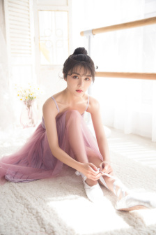 与君初相识恰似故人归